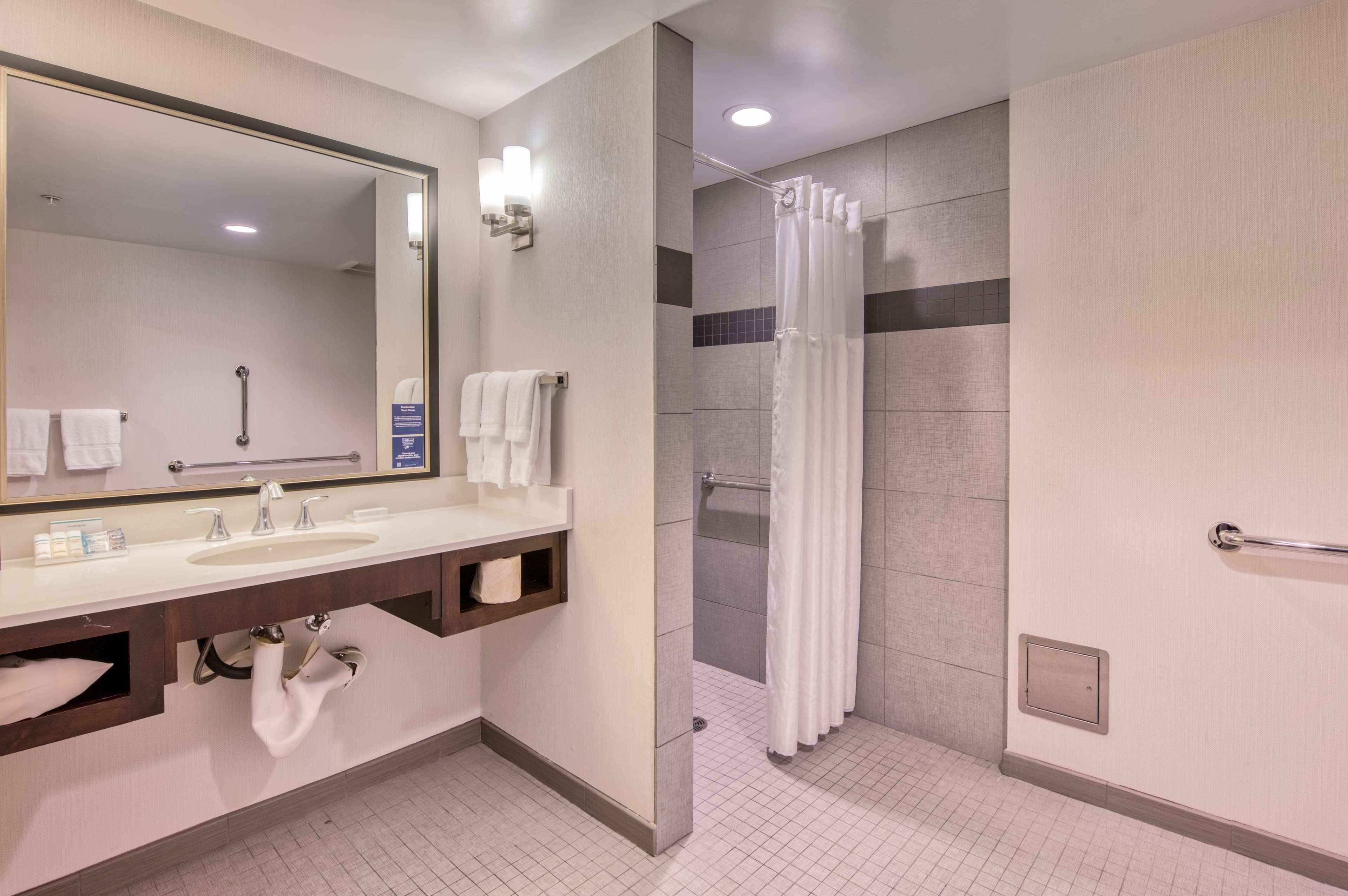 Hilton Garden Inn Irvine/Orange County Airport מראה חיצוני תמונה