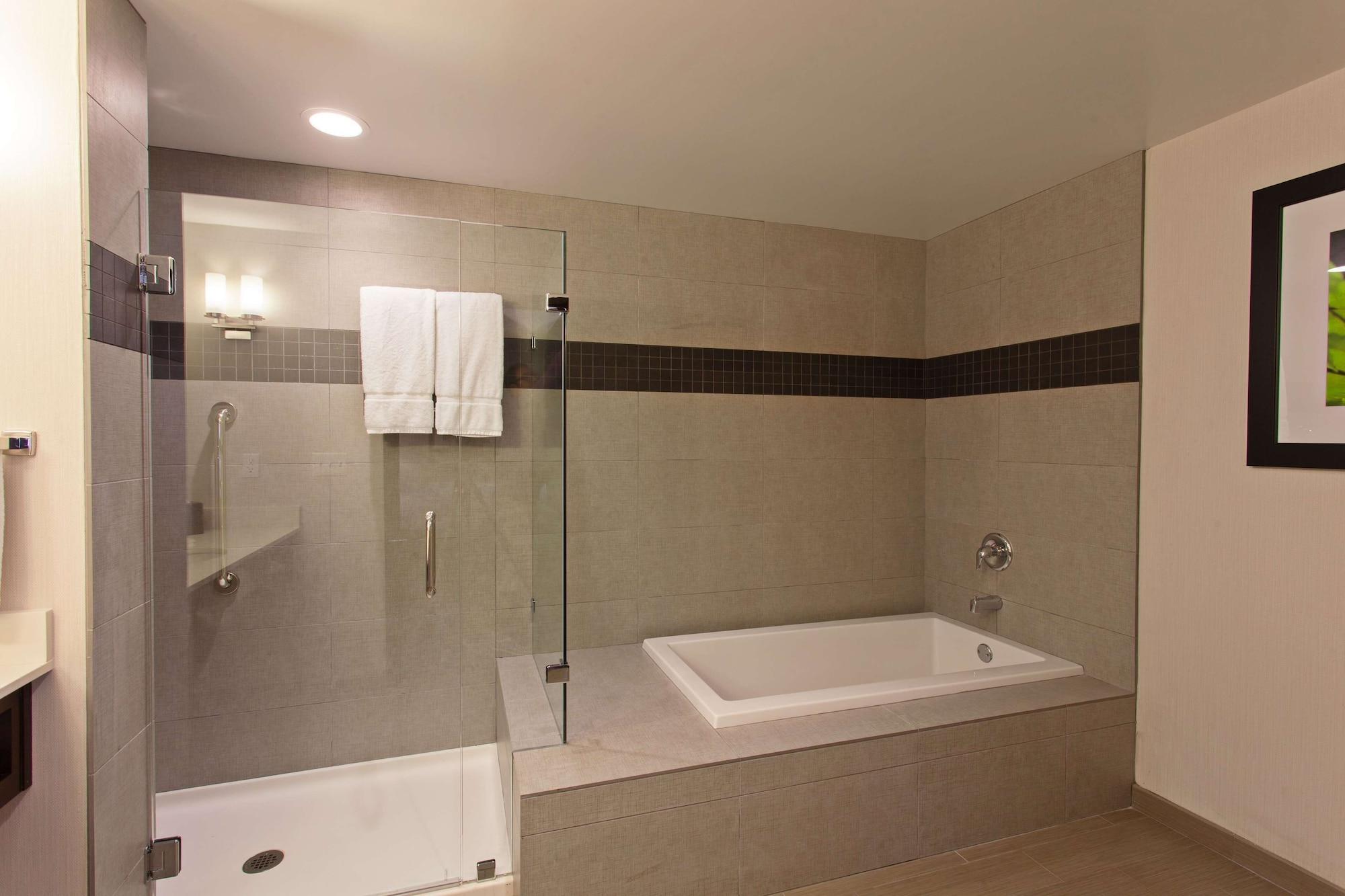 Hilton Garden Inn Irvine/Orange County Airport מראה חיצוני תמונה