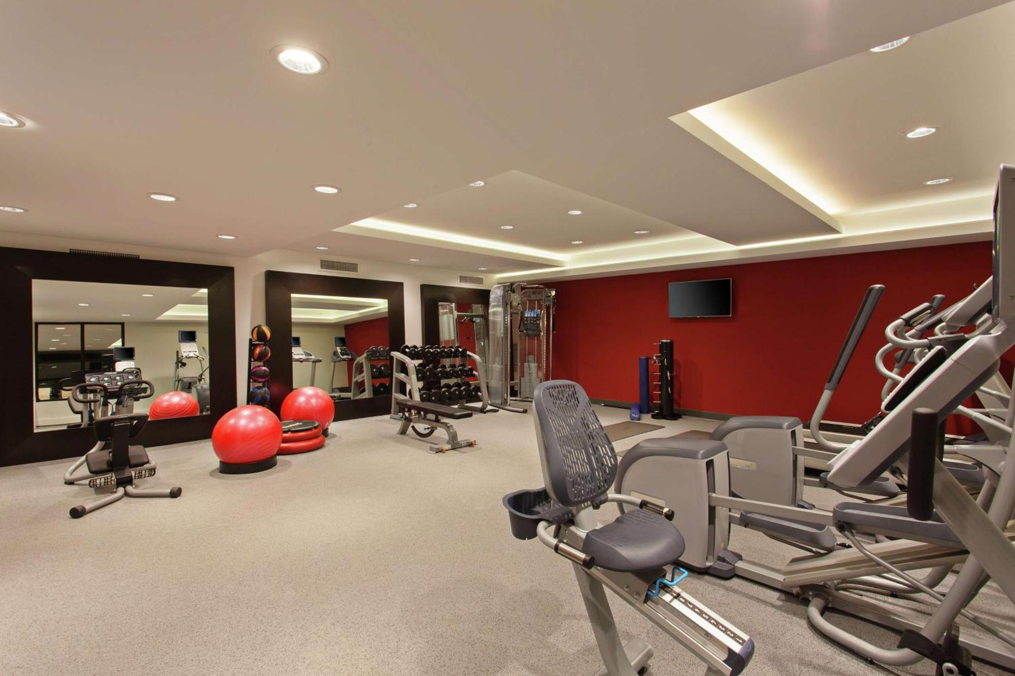 Hilton Garden Inn Irvine/Orange County Airport מראה חיצוני תמונה